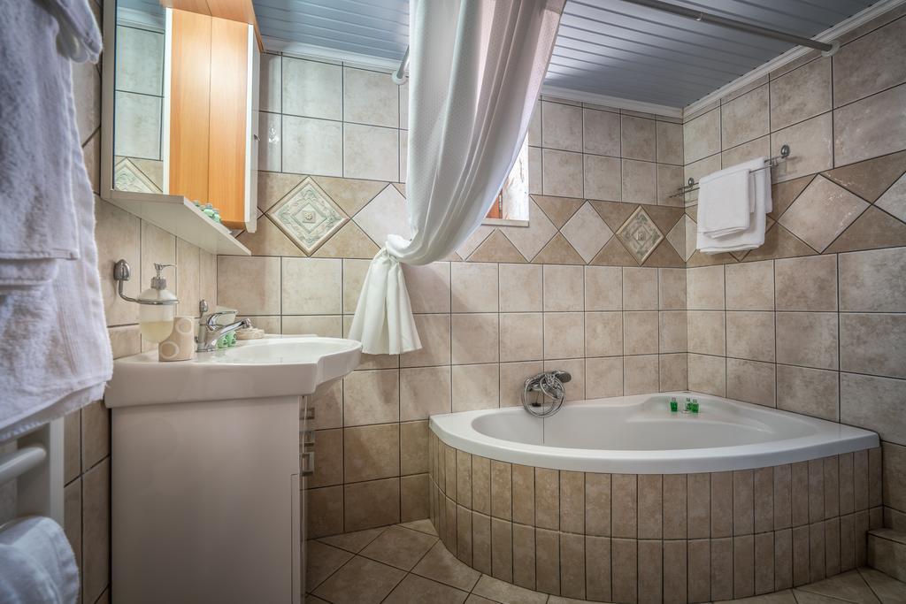 Villa Tramonto With Private Heated Pool, By Zantewize Volimes Ngoại thất bức ảnh